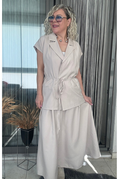 Dila Butik Bağcık Detaylı Düğmesiz Tensel Yelek