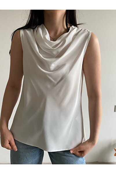 Bade Butik Ecru Degaje Collar Sleeveless Blouse