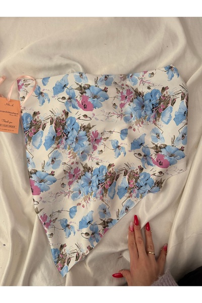 Nurcanilirboutique Bandana top