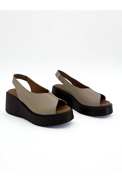 Deripabuc Справжня шкіра Бежеві жіночі шкіряні сандалі DP26-1701