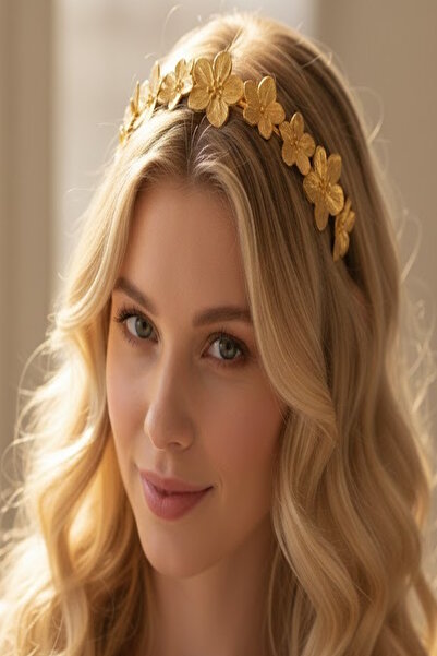 CAŞ DEKORASYON Zlatna metalna kruna od cveća