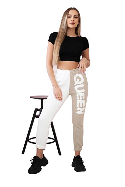 Kesi Pantaloni de trening de damă cu inscripția QUEEN, bej
