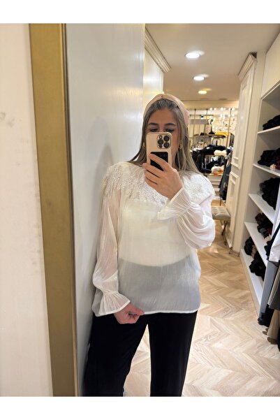 Bade Butik White Premium Quality Bead Embellished Blouse