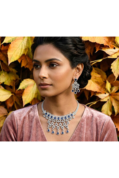 iza قلادة تشوكر