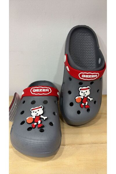 GEZER الموسم الجديد: نعال صيفية مريحة للأطفال بتصميم كروس ميكي ماوس للجنسين