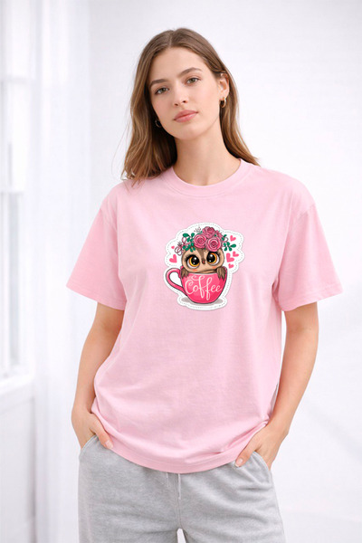 YUNAYT تي شيرت نسائي برقبة دائرية وتفاصيل طباعة كبيرة الحجم