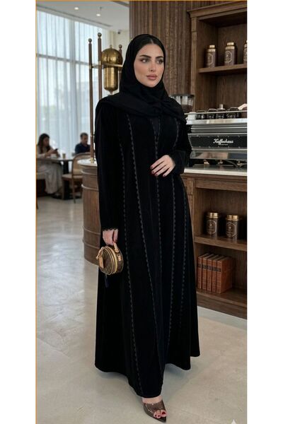 La Rive Abaya with a night veil - Lareef