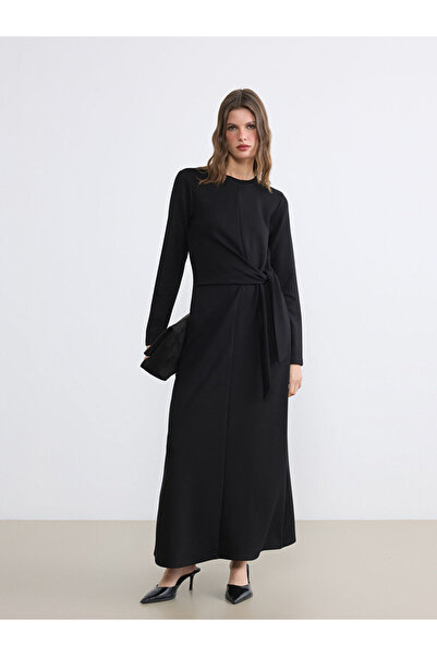 LC Waikiki Rmz Gi̇yi̇m Farkiyla Zero Roba Collar Tie Detail Dress