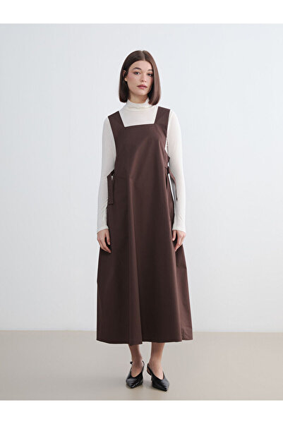 LC Waikiki Esvab • Modern & Distinctive Square Collar Gilet Dress