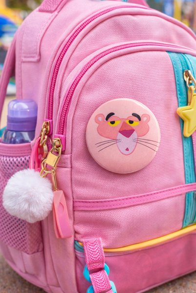 Fynbos Pembe Panter Çocuk Rozeti 44 mm Metal Pin – Çanta ve Ceket İçin Eğlenc...