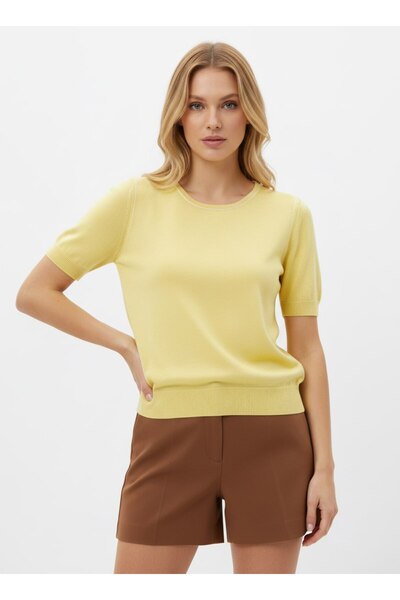 Noi Belis Soft-Textured Crew Neck Short Sleeve Knitwear Blouse Ss26Bz0067
