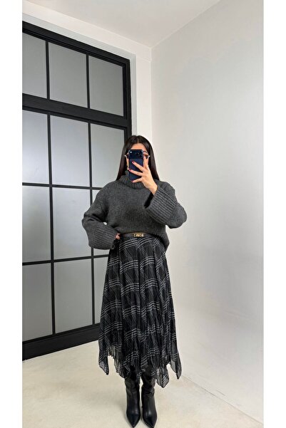 Look Kadıköy Asimetrik Ekose Desenli Tül Etek