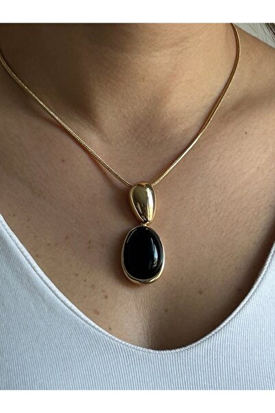 YENGEÇ Black Necklace with Gold Opal Stone