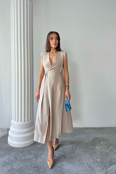 Hiccup JANES midi haljina sa V-izrezom i tregerima Sa prorezom