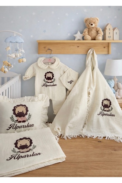 Ela baby Aslan nakışlı müslin set