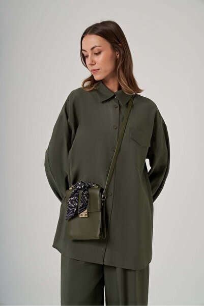 Nuss 1063 Tek Cep Kapak Detaylı Tencel Kumaş Gömlek Yaka Pantolonlu Takım Yeşil