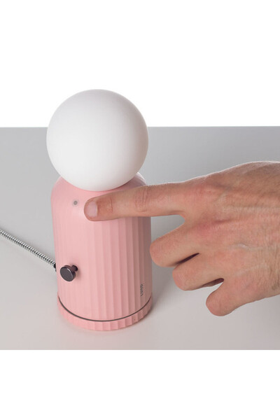 Lund London Wireless Lamp & Charger Pink – Modern Design for Home Décor & Device Charging