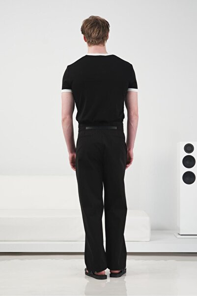 GIESTO Tricou negru cu guler rotund și detalii contrastante