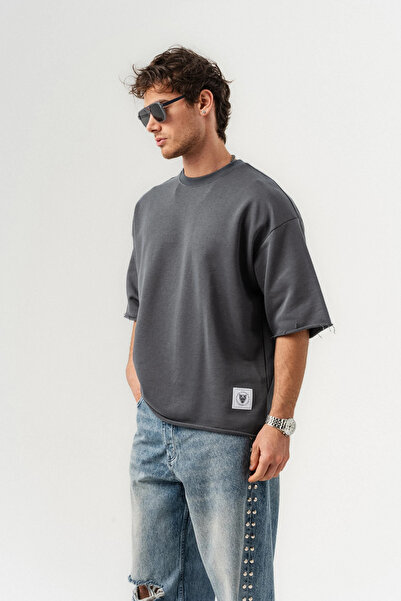 go gang own Unfinished Basic Crew Neck Stitch-Free Sleeve Detail Oversized T-...