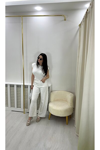Butik Beyaz taş işlemeli geniş paça yumuşak kot jean pantolon