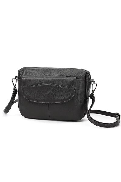 delis Geanta de dama, Julia