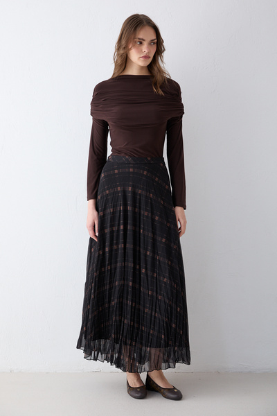 Melike Tatar Με σχέδιο Φούστα 12-1212