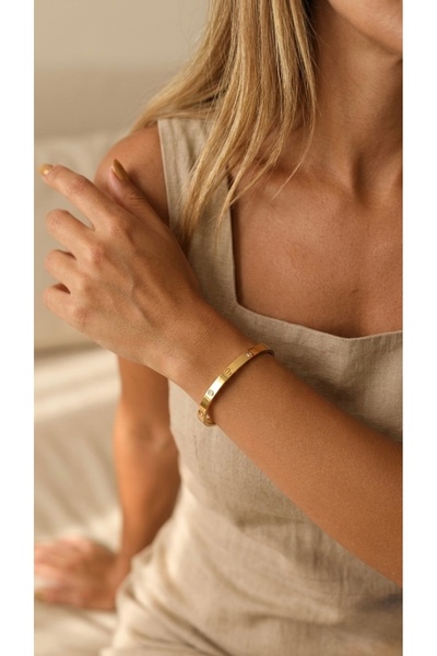 İNN JEWELLERY Steel Handcuff Bracelet 6.5 mm with Stone Figure