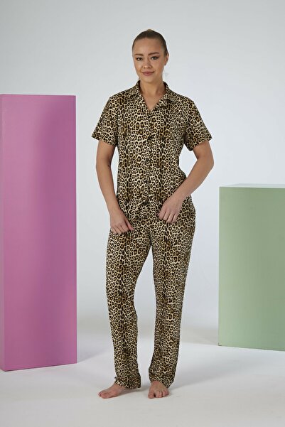 Estiva طقم بيجامة نسائي من Kaplan منقوش باللون البني بأكمام قصيرة بأزرار أمام...