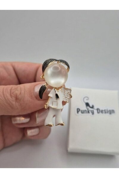 Punky Store Kadın Doktor Figürlü Broş – Sağlık Çalışanı Temalı Yaka Broşu