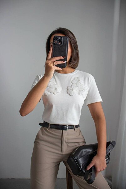 mrc Women's Flower Detail T-Shirt