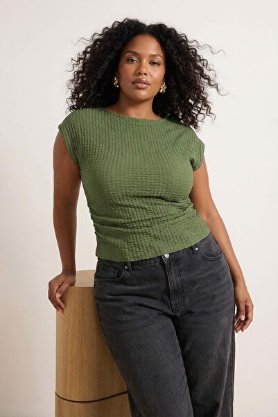 Trendyol Curve Khaki degaje ovratnik pletena bluza veće veličine TBBSS26AF00061