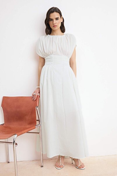 Trendyol Collection White Corsage Detailed Midi Woven Dress Twoss26El00679