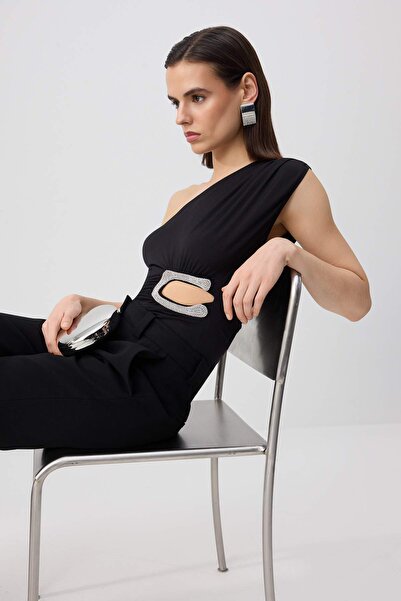 Trendyol Collection Stylish Knitted Bodysuit with Black Stone Accessory Detai...