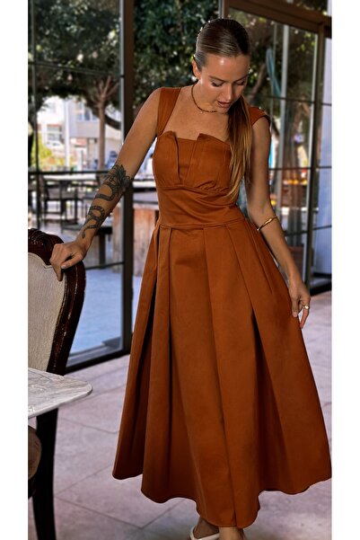 LADYA COLLECTION Φόρεμα σε χρώμα κανέλας, σε γραμμή Α, μήκους μίντι, με τετρά...