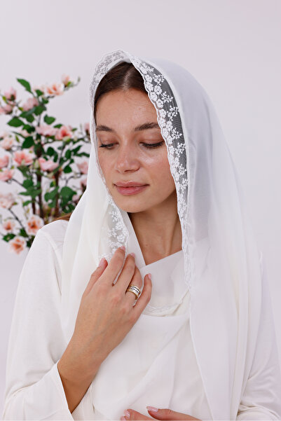 Yulem Homewear Women's Ecru Maternity Lace Chiffon Shawl