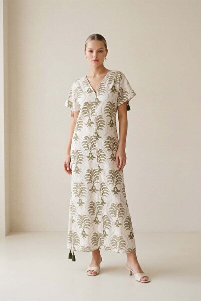 Setre Krem V Yaka Kol Ve Eteklerinde Püskül Detaylı Desenli Elbise