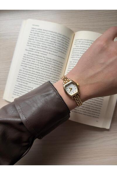 rubsey ساعة يد نسائية كلاسيكية بتصميم معدني بسيط وتصميم صغير