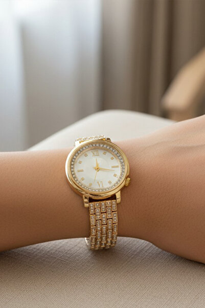 STİL İNCİSİ ساعة ذهبية فاخرة، ساعة فولاذية مرصعة بحجر الزركون الأبيض