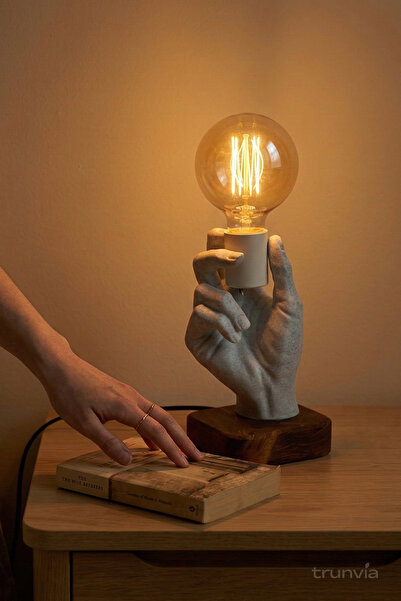 trunvia El Figürlü Dekoratif Ahşap Kaideli Masa Lambası - Modern Heykel Tasar...