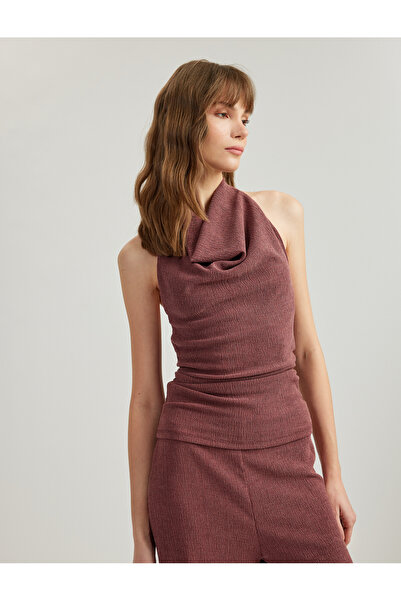 Koton Kolsuz Dokulu Halter Yaka Bluz