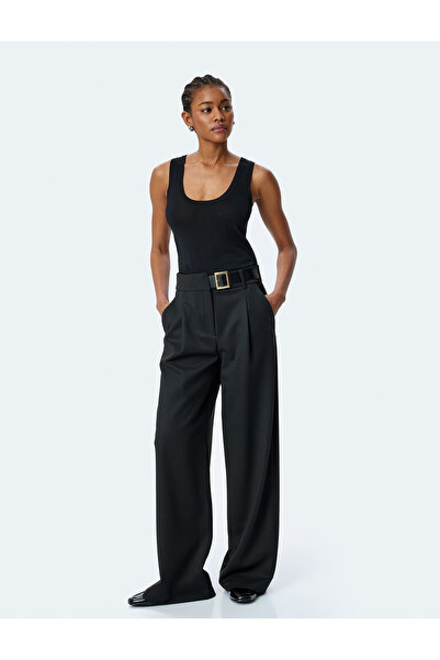 Koton Φαρδύ υφασμάτινο παντελόνι με πλαϊνές τσέπες και λεπτομέρεια ζώνης