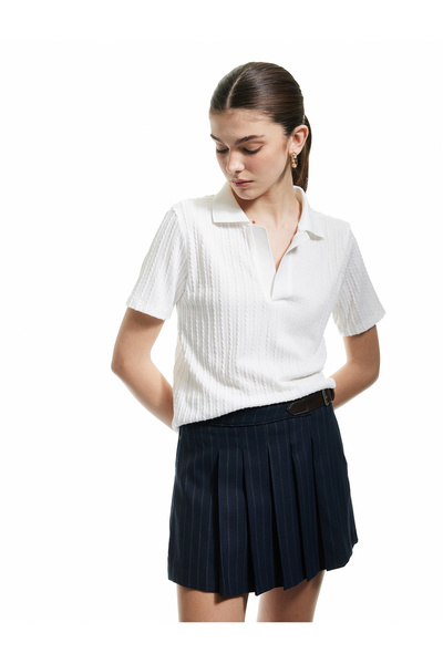 Koton Μπλουζάκι με κοντό μανίκι με υφή πλεξούδας