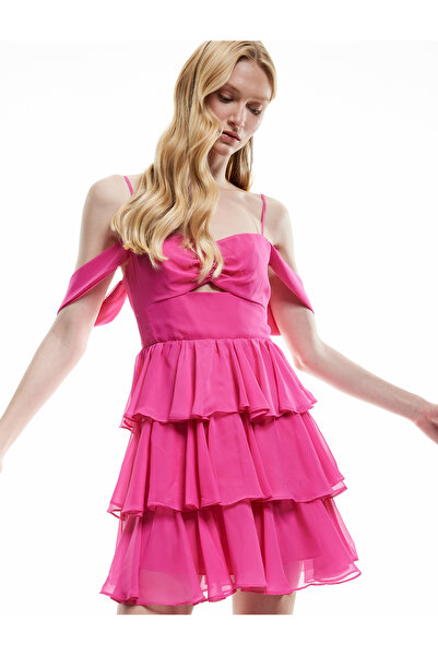 Koton Kurzärmliges Minikleid mit herzförmigem Ausschnitt und mehrlagigem Volant