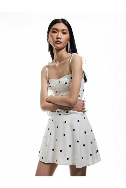 Koton Viskon İp Askılı Puantiyeli Katlı Mini Elbise