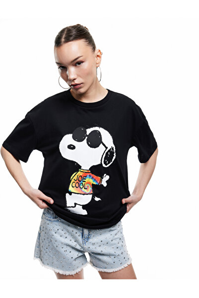 Koton Snoopy Printed Short Sleeve Crew Neck Licensed t Shirt