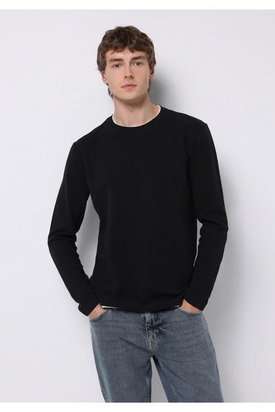 Colin's تي شيرت جاكار برقبة دائرية وقصة عادية للرجال باللون الأسود وأكمام طويلة