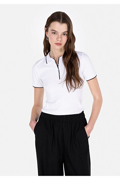 Colin's εφαρμοστό Γυναικείο μπλουζάκι με κοντό μανίκι, λευκό, με γιακά πόλο κ...