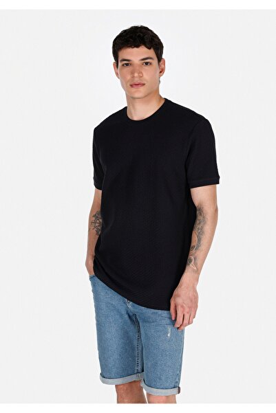 Colin's تي شيرت رجالي أسود بأكمام قصيرة وياقة دائرية من قطن lu قماش جاكار