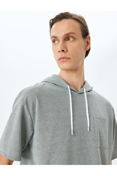 Koton Oversize Pamuk Karışımlı Pike Kumaş Cep Detaylı Kısa Kollu Tişört