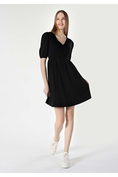 Colin's Rochie de damă neagră cu decolteu în V, cu croiala normală